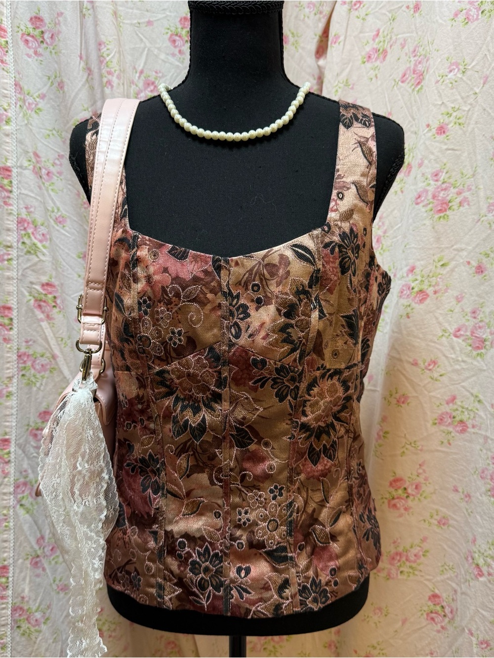Bandolino Floral Jacquard Square-Neck Corset Top in Rose and Gold Tones